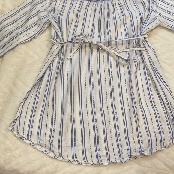 NWT Skies Are Blue Striped Maternity Top - Picture 13 of 15